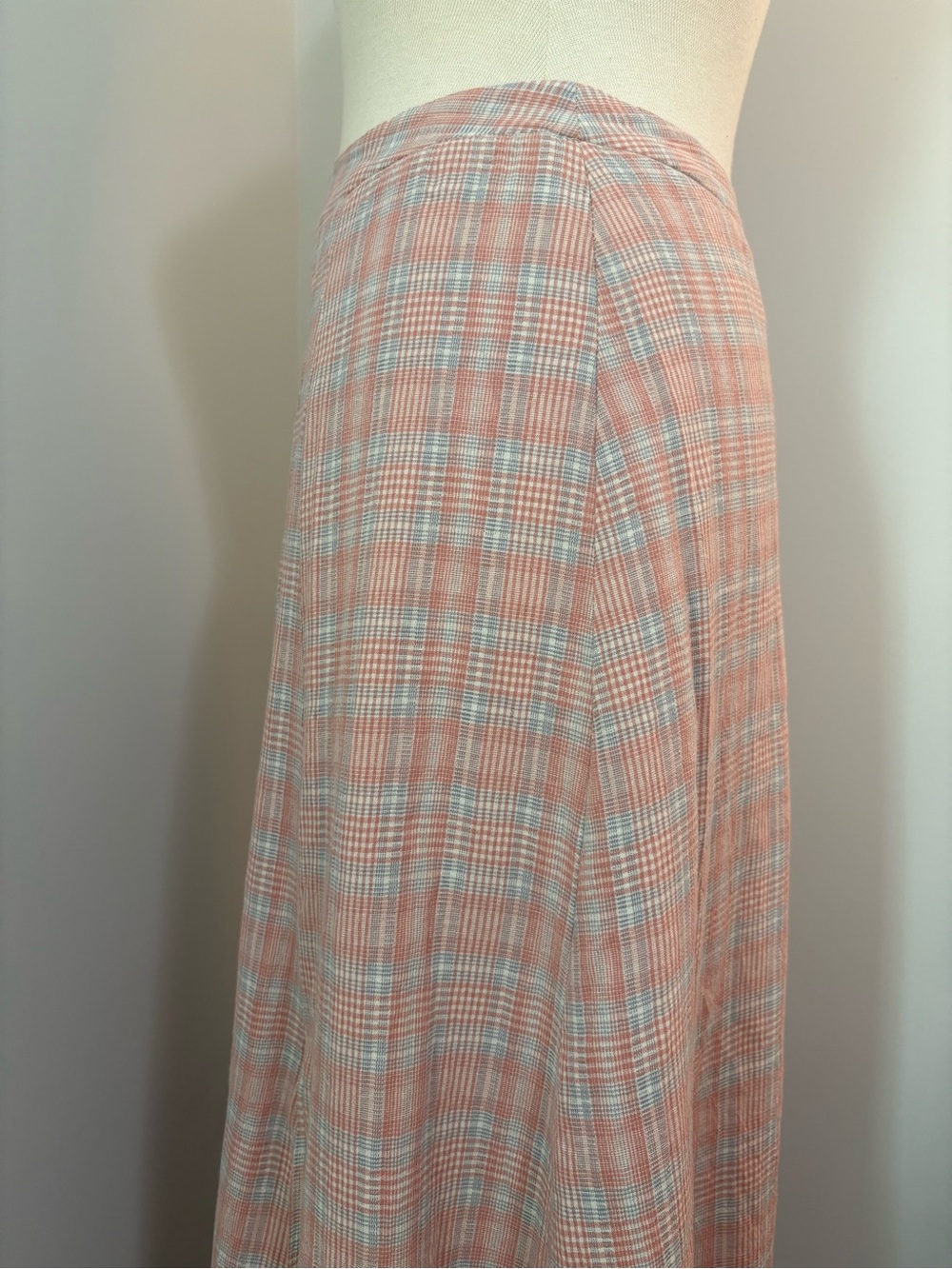 Plaid Maxi Skirt with Side Slit - Picture 5 of 12